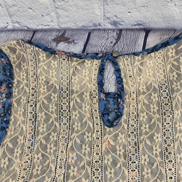 Happening in the Present Floral Flare Tank Top - Picture 7 of 9